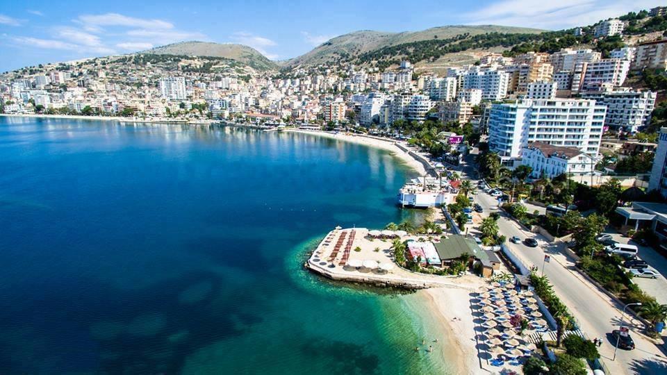 Beautifull Holiday Apartment Larisa Sarande Bagian luar foto