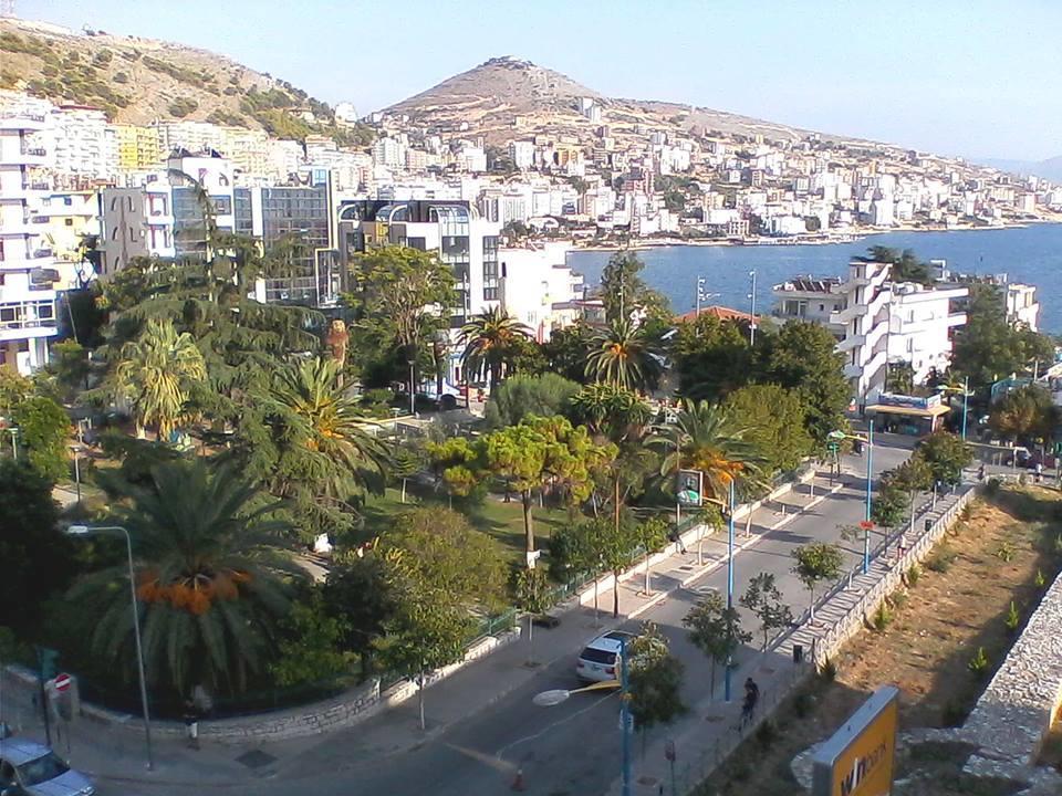 Beautifull Holiday Apartment Larisa Sarande Bagian luar foto